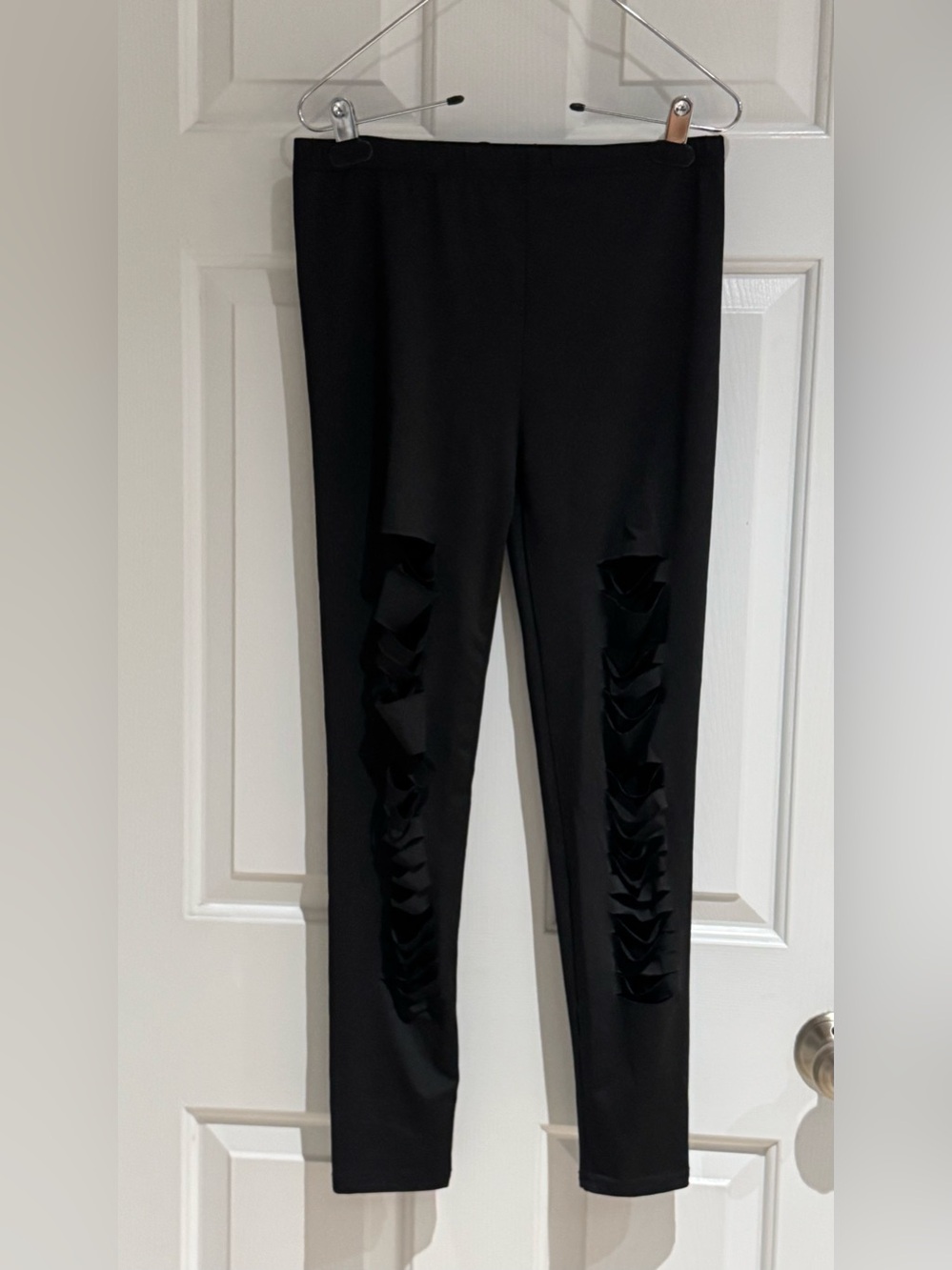 Black Ripped Leggings Size M